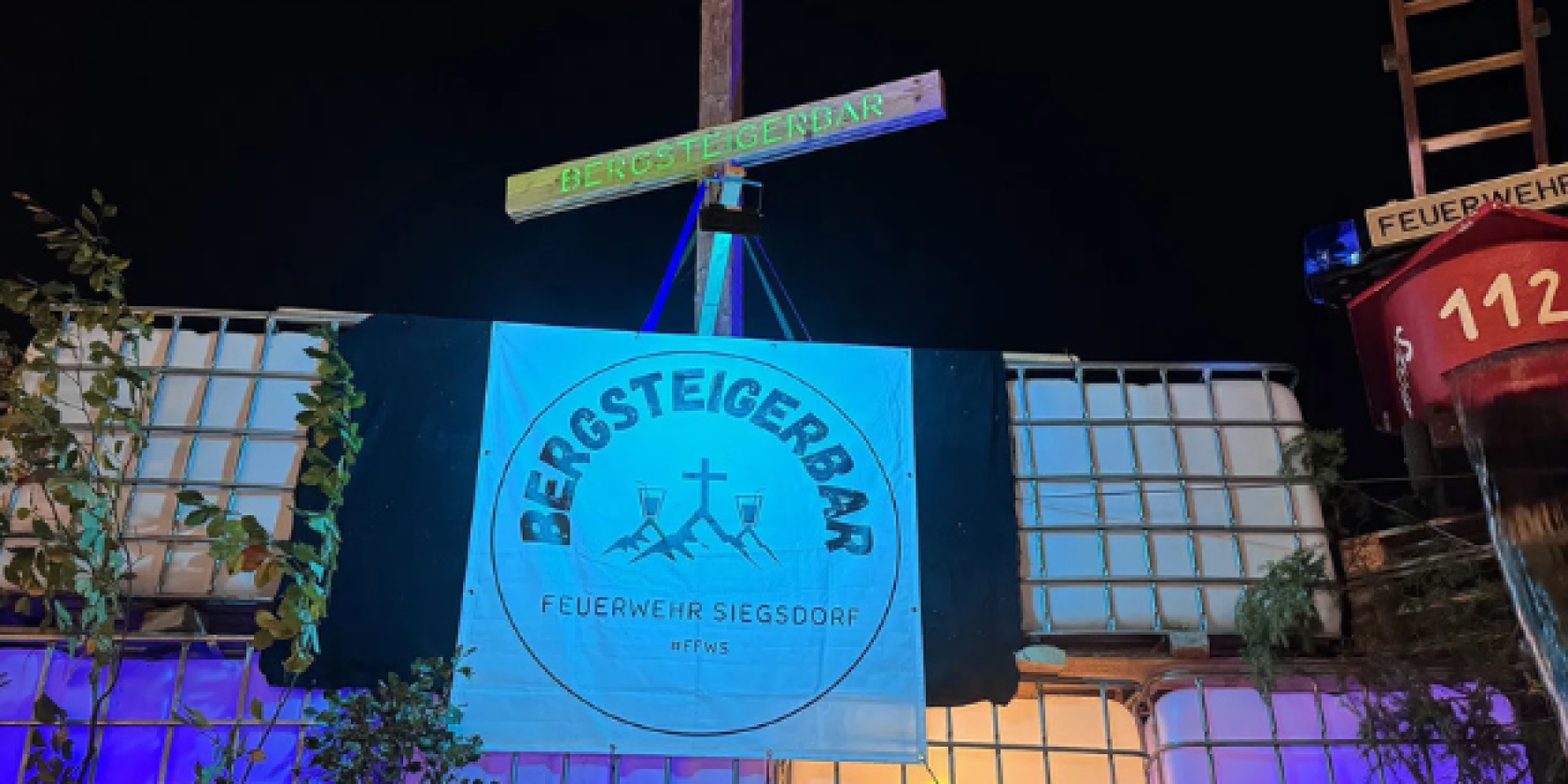Bergsteigerbar Weinfest FFW Siegsdorf, © FFW Siegsdorf Bergsteigerbar Weinfest FFW Siegsdorf, © FFW Siegsdorf