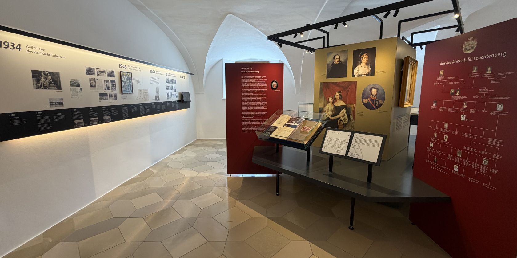 Dauerausstellung Kloster Seeon – 994 bis heute, © Kloster Seeon Dauerausstellung Kloster Seeon – 994 bis heute, © Kloster Seeon