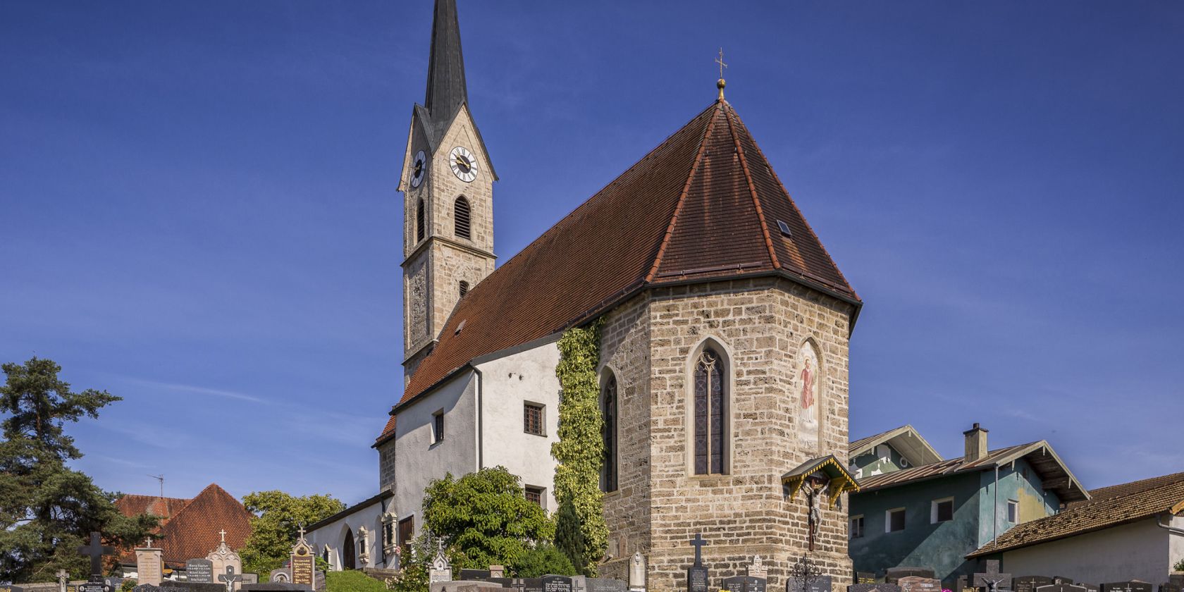 Pfarrkirche St. Laurentius in Tengling, © Tourist-Info Waginger See / Richard Scheuerecker Pfarrkirche St. Laurentius in Tengling, © Tourist-Info Waginger See / Richard Scheuerecker