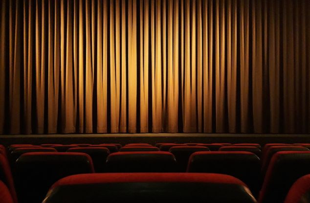 movie-theater-4609877_1920_12_13_6