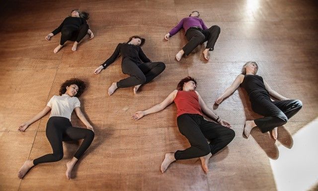 Feldenkrais Beispielbild, &copy; iff_archive_modern_photos_007_highres