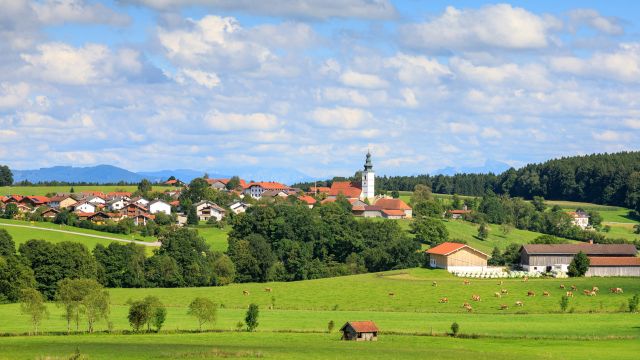 Blick auf Otting, &copy; Tourist-Info Waginger See / Richard Scheuerecker