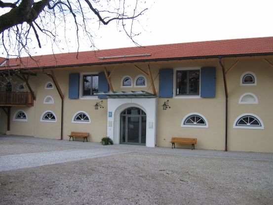 schlossnebengebaeude-gemeinde-grabenstaett_5_3, &copy; Susanne Pfliegl